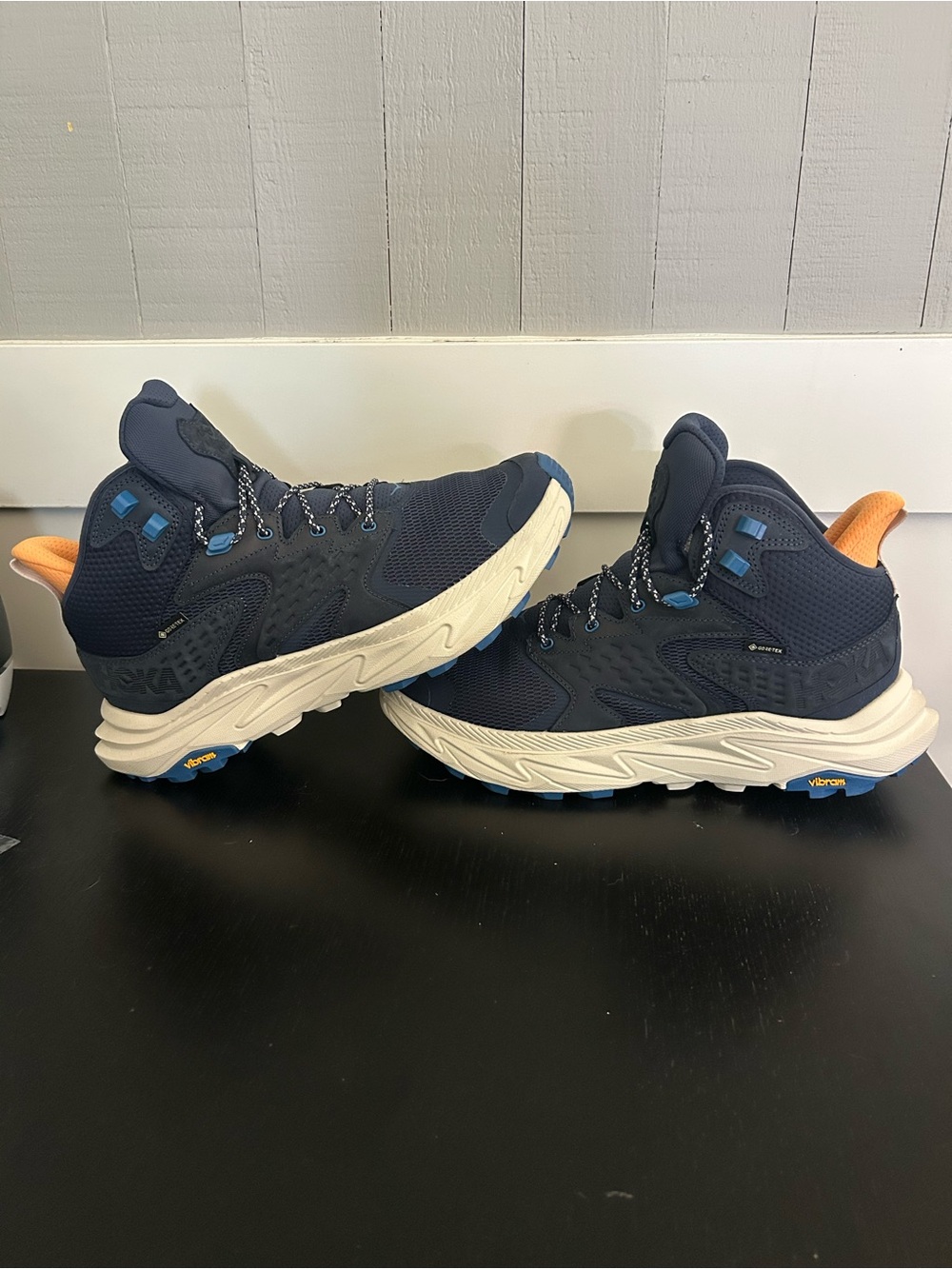 Hoka Men's Anacapa 2 Mid GTX hiking boot Size 11
